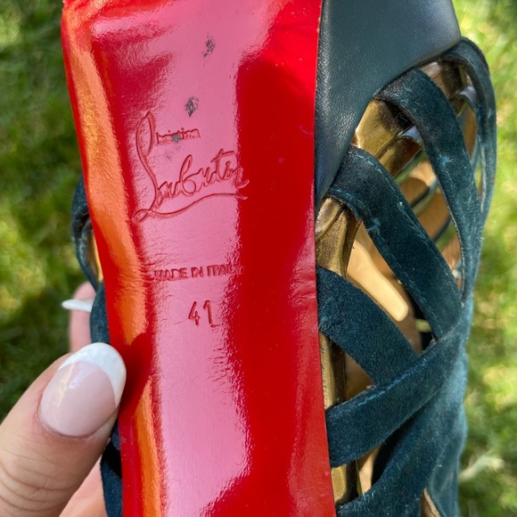 SALE 100% AUTHENTIC Christian louboutin heels - Picture 6 of 14